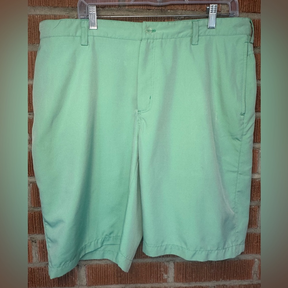 Ping Mint Green Golf Shorts Men’s Size 36